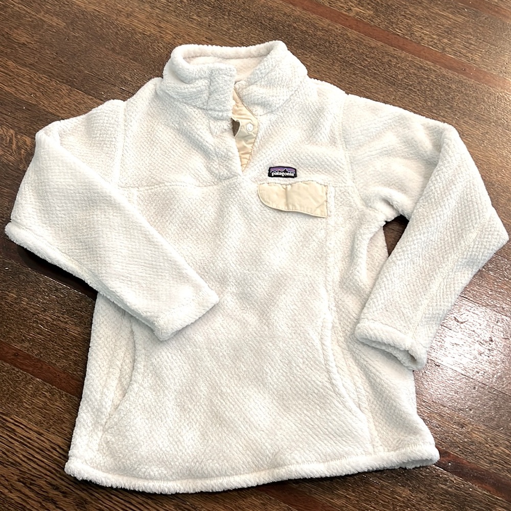 Girls Patagonia fleece pullover Size M (10) white